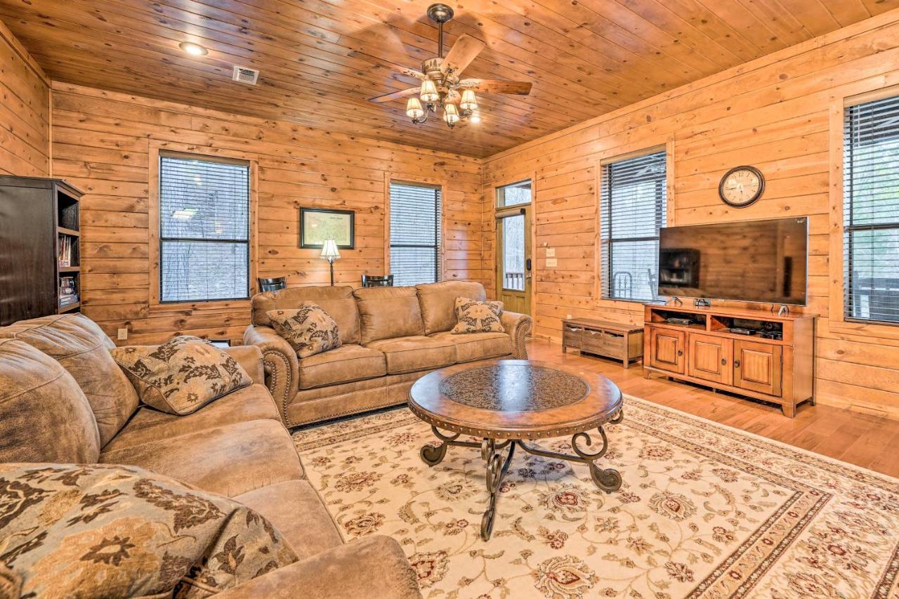 Broken Bow Cabin With Deck, Hot Tub And Fire Pit! Extérieur photo