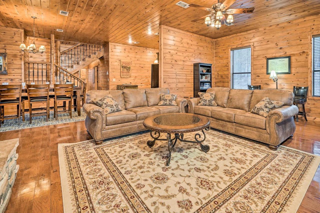 Broken Bow Cabin With Deck, Hot Tub And Fire Pit! Extérieur photo