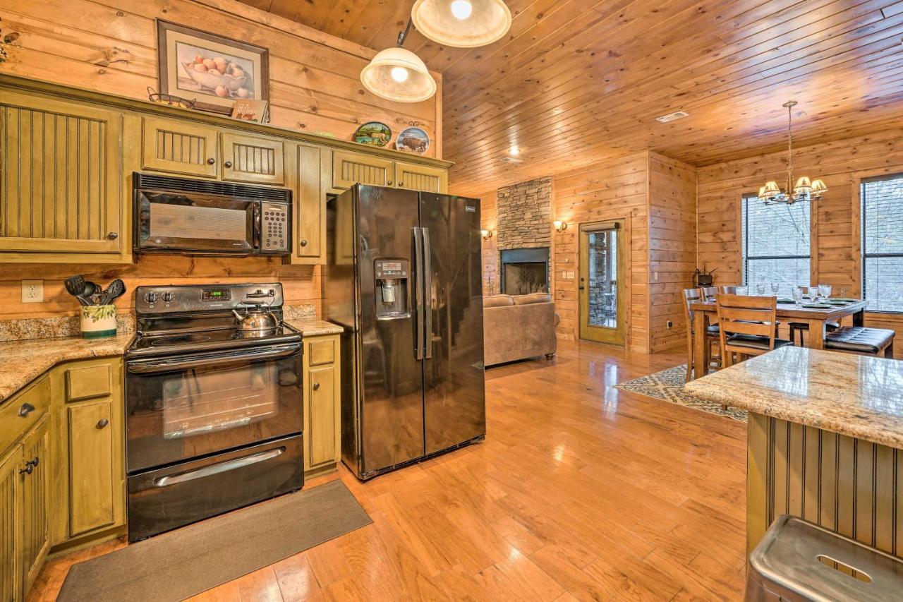 Broken Bow Cabin With Deck, Hot Tub And Fire Pit! Extérieur photo