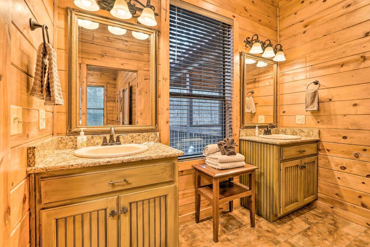 Broken Bow Cabin With Deck, Hot Tub And Fire Pit! Extérieur photo
